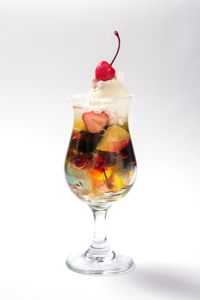 「打ち上げ花火、下から見るか？横から見るか？」池袋・名古屋でコラボカフェがオープン