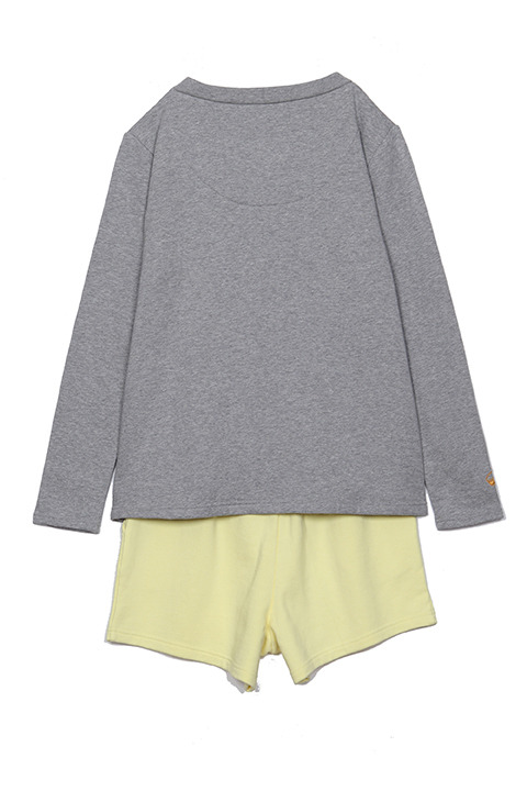 「田井中律 モデル」(C)かきふらい・芳文社／桜高軽音部