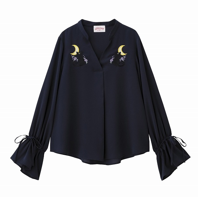 エンブロイダリーブラウス(C)武内直子・PNP・東映アニメーション(C)Naoko Takeuchi