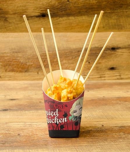 黒のランサーの血塗れ王鬼唐揚げ（600円・税別）（C）東出祐一郎・TYPE-MOON / FAPC （C）SEGA