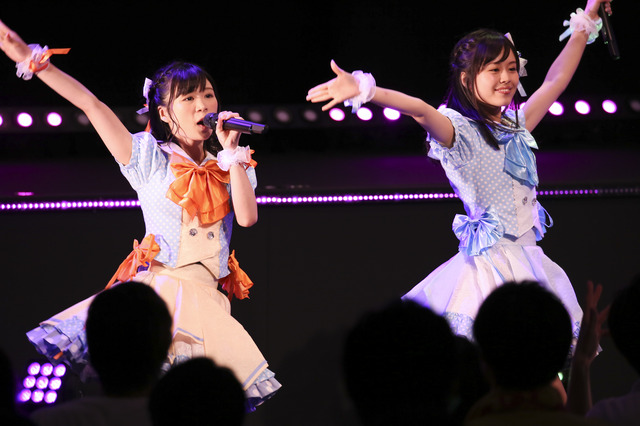 「温泉むすめ 1st LIVE」高田憂希・桑原由気らキャスト陣が歌にゲームに大盛り上がり！