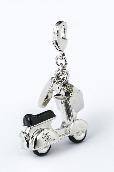 「『銀魂』コラボレーションチャームセット（万事屋モデル）」(C)空知英秋／集英社・テレビ東京・電通・BNP・アニプレックス