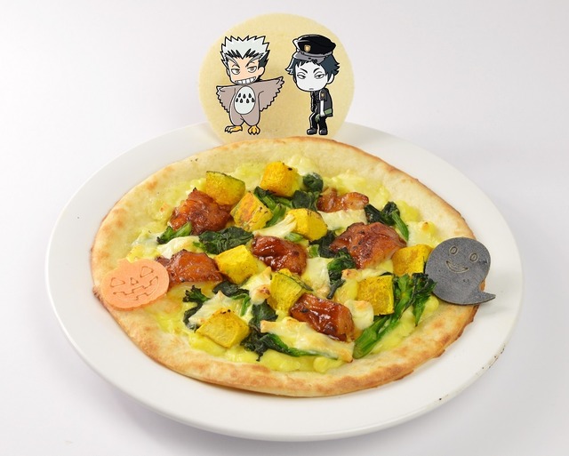 木兎、赤葦のハロウィン限定、チキン、菜の花、カボチャのピザ(C)古舘春一／集英社・「ハイキュー!! 3rd」製作委員会・MBS