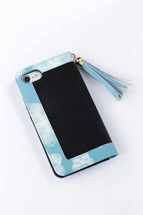 スマートフォンケース（一年生モデル）(C)尼子騒兵衛／NHK・NEP