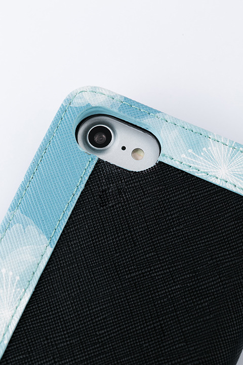 スマートフォンケース（一年生モデル）(C)尼子騒兵衛／NHK・NEP