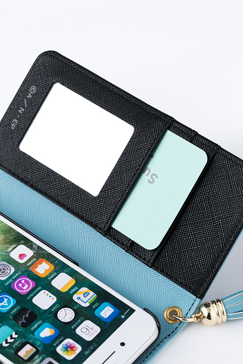 スマートフォンケース（一年生モデル）(C)尼子騒兵衛／NHK・NEP