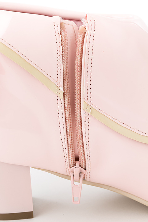 レインシューズ（まどかモデル）(C)Magica Quartet／Aniplex・Madoka Movie Project Rebellion