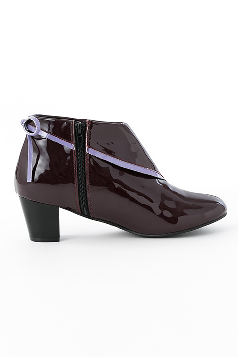 レインシューズ（ほむらモデル）(C)Magica Quartet／Aniplex・Madoka Movie Project Rebellion