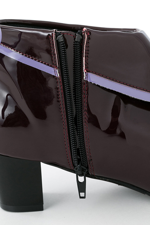 レインシューズ（ほむらモデル）(C)Magica Quartet／Aniplex・Madoka Movie Project Rebellion