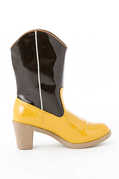 レインシューズ（マミモデル）(C)Magica Quartet／Aniplex・Madoka Movie Project Rebellion