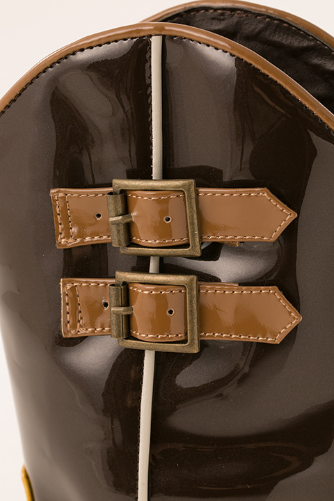 レインシューズ（マミモデル）(C)Magica Quartet／Aniplex・Madoka Movie Project Rebellion