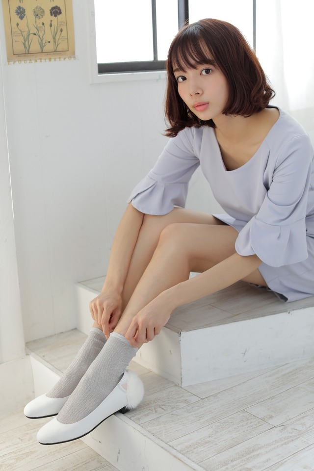 岡田紗佳による着用イメージ(C)Koi・芳文社／ご注文は製作委員会ですか？？