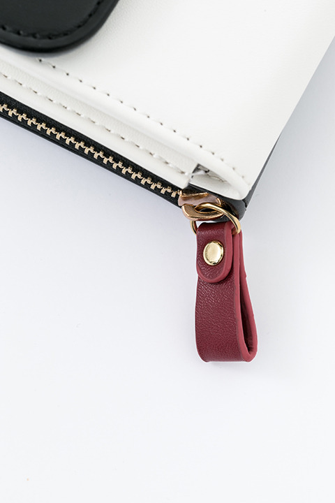 財布ショルダー 風間千景モデル(C)IDEA FACTORY/DESIGN FACTORY