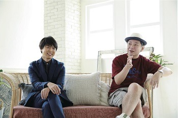 声優・神谷浩史と放送作家・鈴木おさむが同世代対談！「TVガイドPERSON」誌上で実現