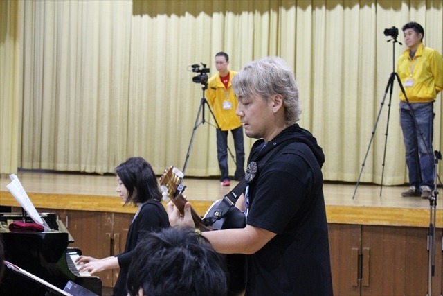 今年も大物声優たちが手作りの文化祭で復興支援！サインハントやバザーで大賑わい