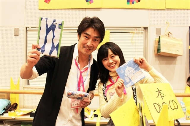 左から津田英佑、田中貴子