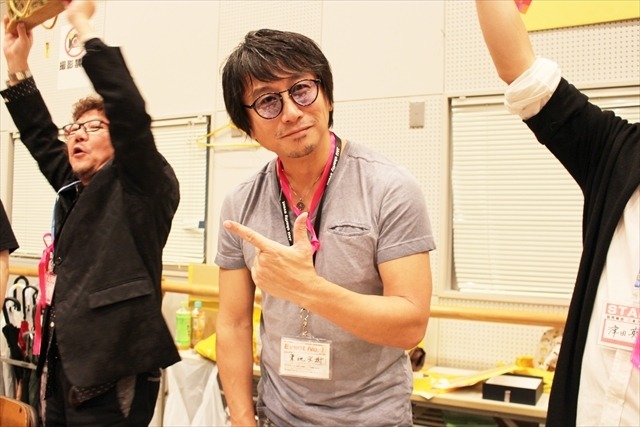 左から茶風林、東地宏樹