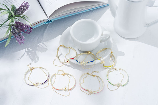 「ST☆RISH」ブレスレット(C)UTA☆PRI-LS PROJECT