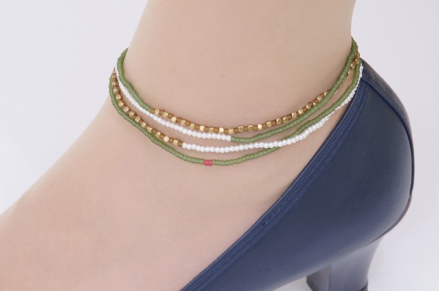 「3WAYブレスレット グリーン」2,400円＋税(C)カラー