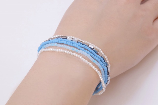 「3WAYブレスレット ブルー」2,400円＋税(C)カラー