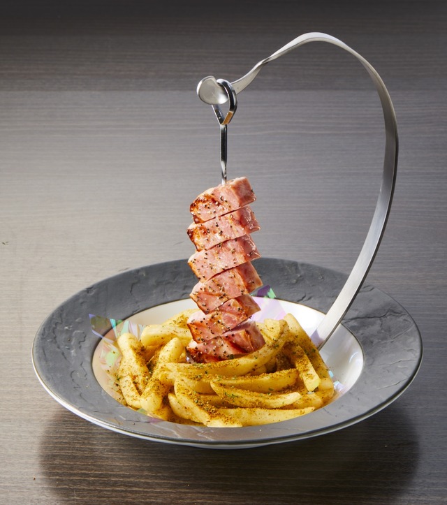 ロボ基地 セントラルタワー(C)ROBOKICHI