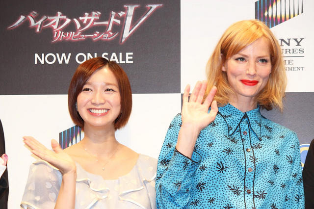 “バイオハザード フェスティバル”（芹那、シエンナ・ギロリー）