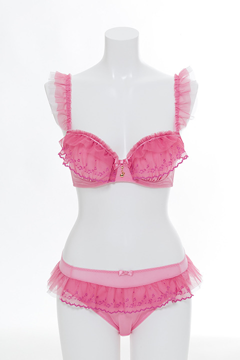 「おジャ魔女どれみ」ランジェリーセット どれみモデル各9,800円(税別)