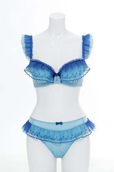 「おジャ魔女どれみ」ランジェリーセット あいこモデル各9,800円(税別)(C)東映アニメーション