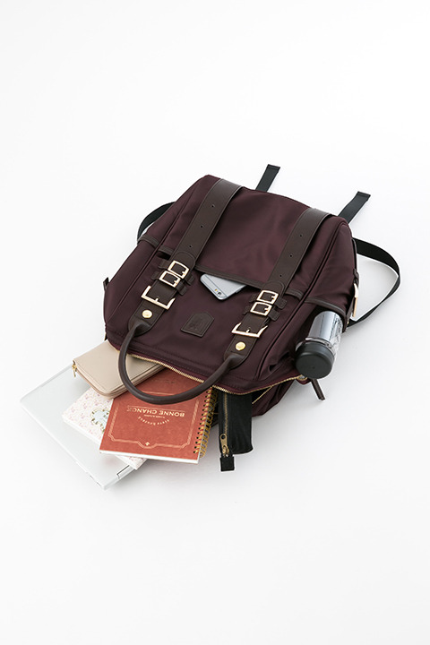 リュック（エレン・イェーガー）14,800円（税抜）(C)諫山創・講談社／「進撃の巨人」製作委員会