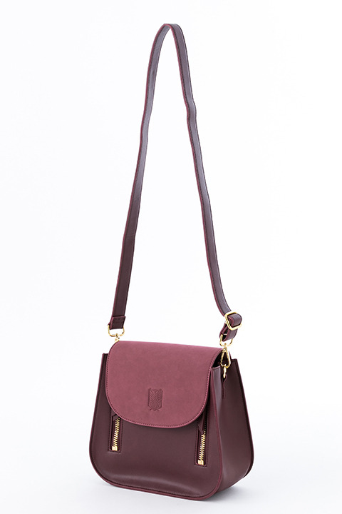 ショルダーバッグ（エレン・イェーガー）10,800円（税抜）(C)諫山創・講談社／「進撃の巨人」製作委員会