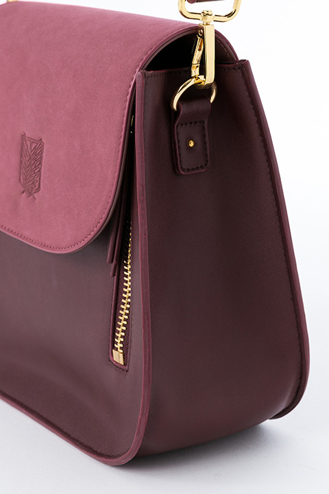 ショルダーバッグ（エレン・イェーガー）10,800円（税抜）(C)諫山創・講談社／「進撃の巨人」製作委員会