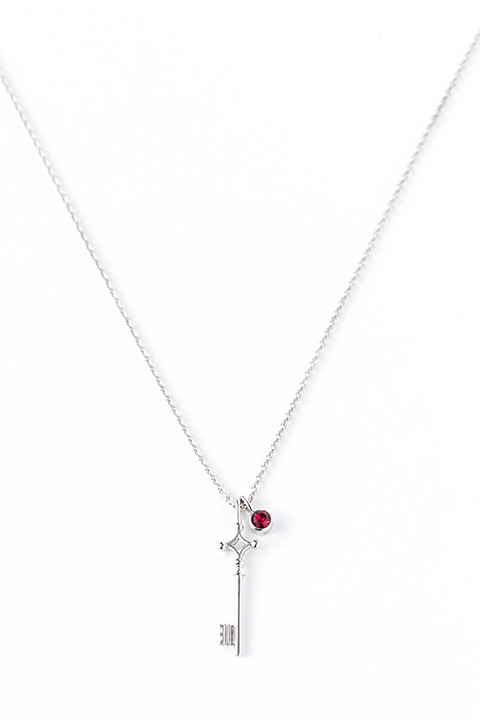 ネックレス（エレン・イェーガー）10,800円（税抜）(C)諫山創・講談社／「進撃の巨人」製作委員会