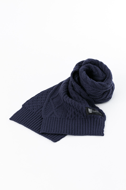 マフラー（エレン・イェーガー）7,000円（税抜）(C)諫山創・講談社／「進撃の巨人」製作委員会