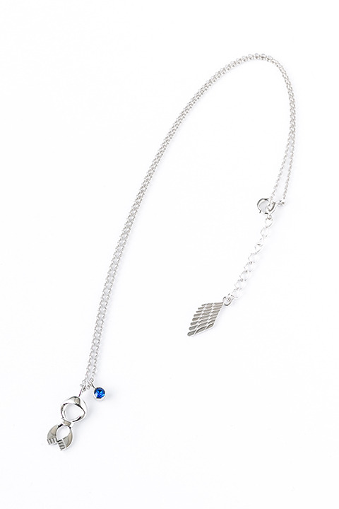 ネックレス（エルヴィン・スミス）10,800円（税抜）(C)諫山創・講談社／「進撃の巨人」製作委員会