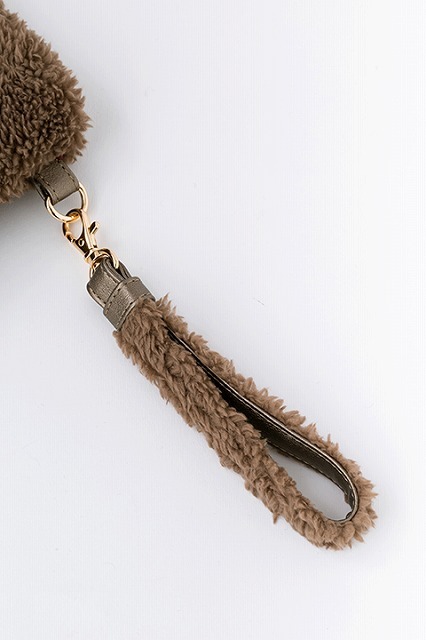 ヴィクトル・ニキフォロフモデル ファークラッチバッグ（C）はせつ町民会／ユーリ!!! on ICE 製作委員会