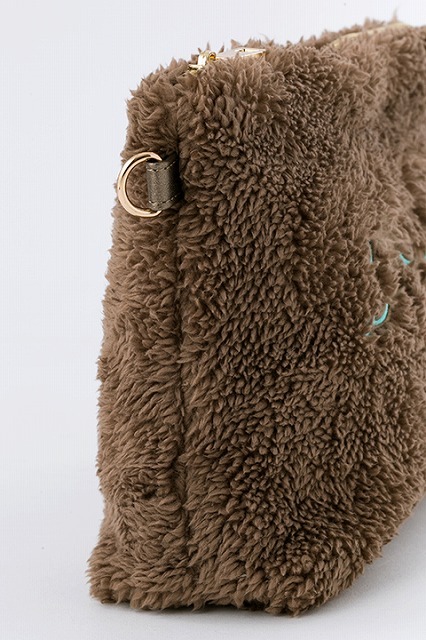 ヴィクトル・ニキフォロフモデル ファークラッチバッグ（C）はせつ町民会／ユーリ!!! on ICE 製作委員会