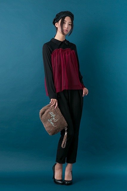 ヴィクトル・ニキフォロフモデル 着用（C）はせつ町民会／ユーリ!!! on ICE 製作委員会