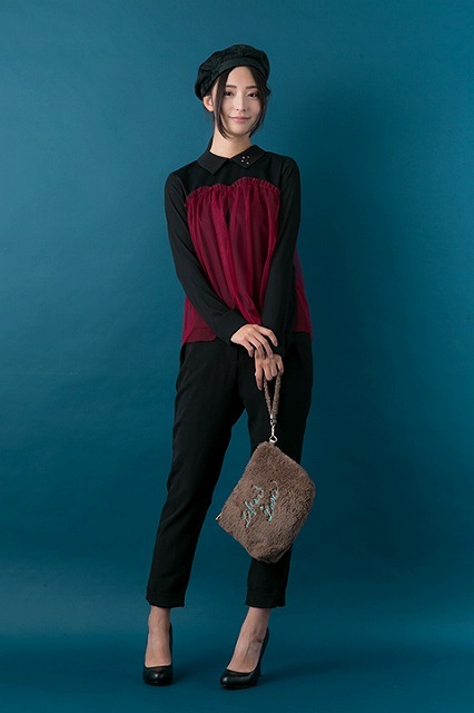 ヴィクトル・ニキフォロフモデル 着用（C）はせつ町民会／ユーリ!!! on ICE 製作委員会