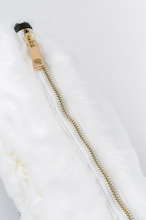 ユーリ・プリセツキーモデル ファークラッチバッグ（C）はせつ町民会／ユーリ!!! on ICE 製作委員会