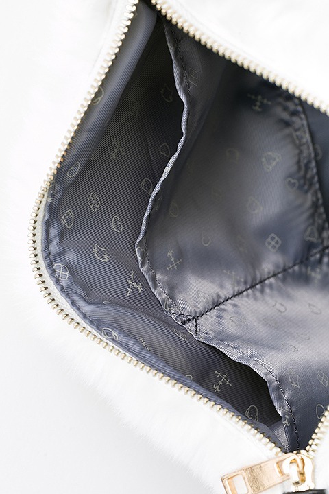 ユーリ・プリセツキーモデル ファークラッチバッグ（C）はせつ町民会／ユーリ!!! on ICE 製作委員会