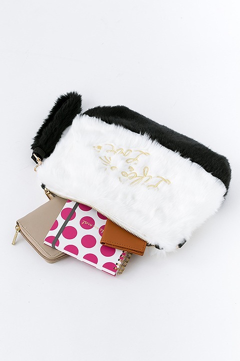 ユーリ・プリセツキーモデル ファークラッチバッグ（C）はせつ町民会／ユーリ!!! on ICE 製作委員会