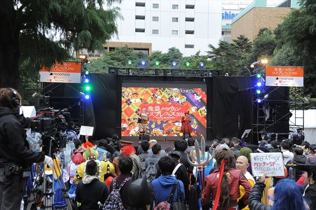 「池袋ハロウィンコスプレフェス2016」の様子