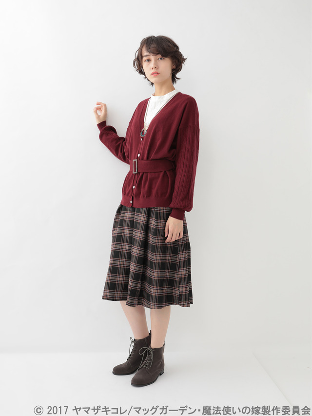 魔法使いの嫁チセイメージカーディガン 6,590円+税　(C)2017 ヤマザキコレ/マッグガーデン・魔法使いの嫁製作委員会