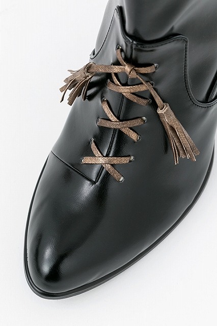 玄奘三蔵 モデル シューズ(C)峰倉かずや・一迅社／最遊記RB PROJECT