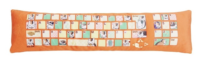 「夏目友人帳 PCクッション ニャンコ先生」アームレスト5,616円（税込/送料・手数料別途）(C)緑川ゆき・白泉社／「夏目友人帳」製作委員会