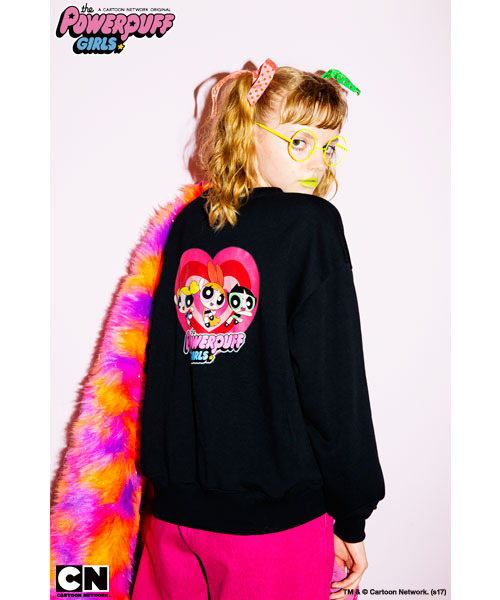 「THE POWERPUFF GIRLS SWEAT TOPS」10,800円（税抜）TM&(c)Cartoon Network.(s17)