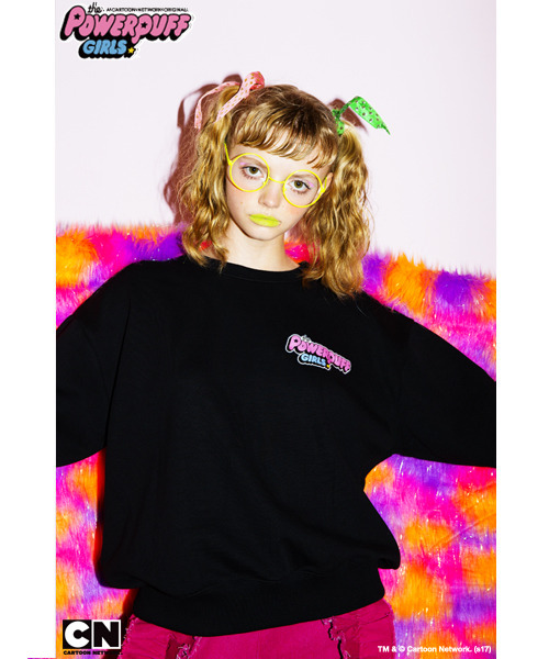 「THE POWERPUFF GIRLS SWEAT TOPS」10,800円（税抜）TM&(c)Cartoon Network.(s17)