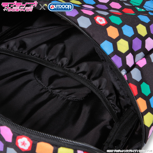 「ラブライブ！サンシャイン!!×OUTDOOR PRODUCTS スクエアリュック」価格:9,720円（税込／送料・手数料別途）(C)2017 プロジェクトラブライブ！サンシャイン!!