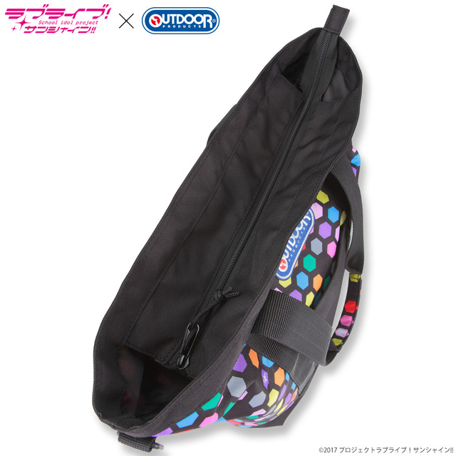 「ラブライブ！サンシャイン!!×OUTDOOR PRODUCTS トートバッグ」価格:7,344円（税込／送料・手数料別途）(C)2017 プロジェクトラブライブ！サンシャイン!!