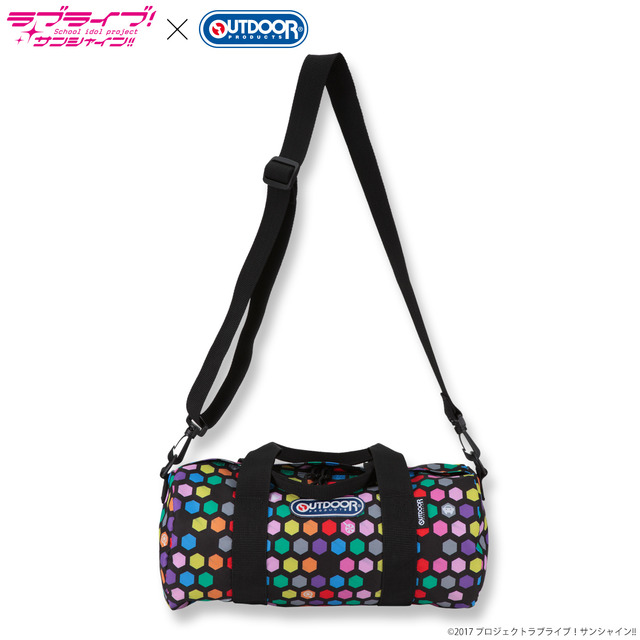 「ラブライブ！サンシャイン!!×OUTDOOR PRODUCTS ロールボストンバッグ」価格:7,344円（税込／送料・手数料別途）(C)2017 プロジェクトラブライブ！サンシャイン!!